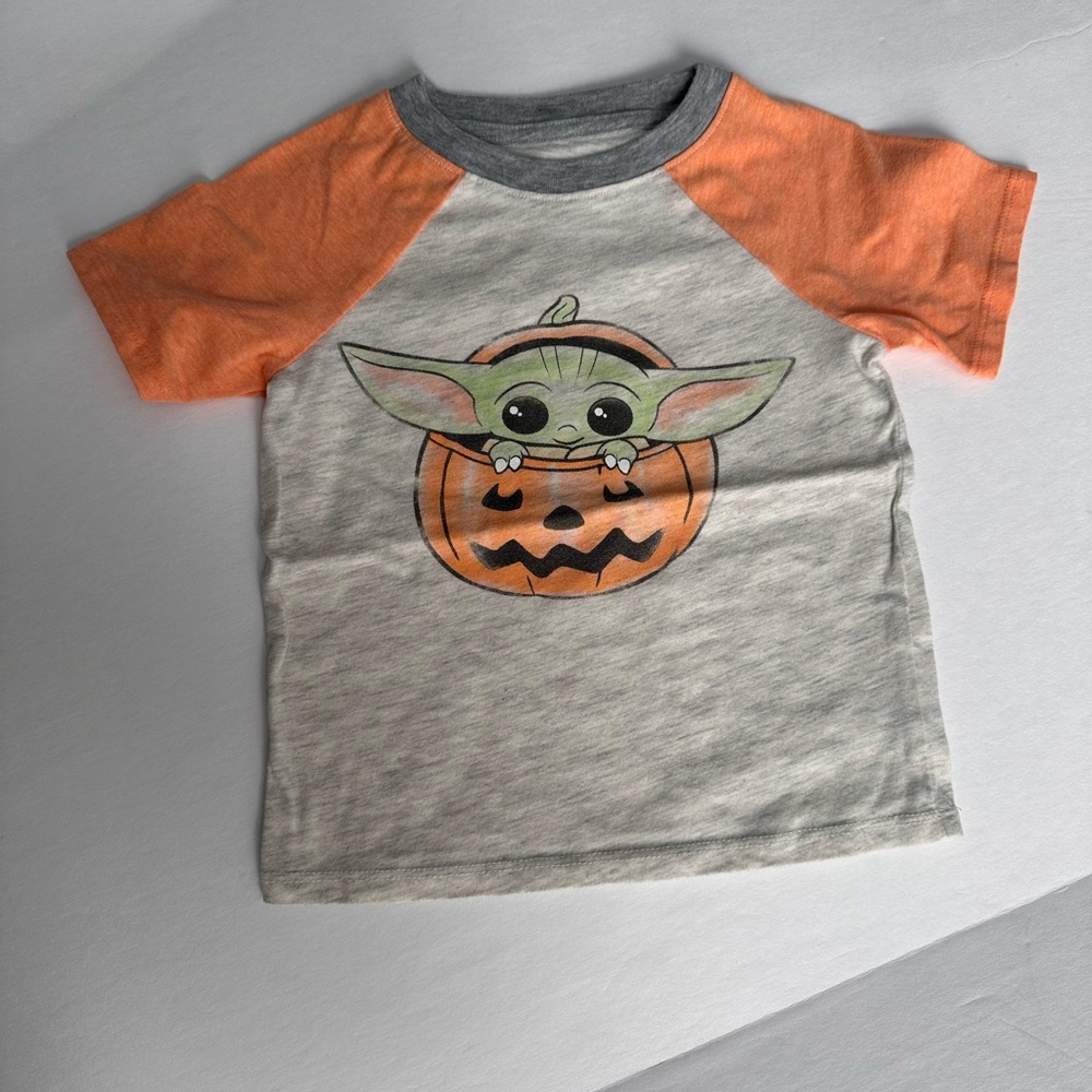 Star Wars boy top size 2T Used